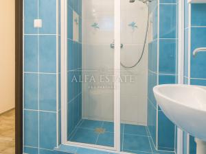 Prodej rodinného domu, Jáchymov, Na Valech, 200 m2