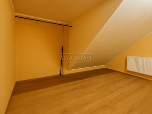 Prodej rodinného domu, Jáchymov, Na Valech, 200 m2