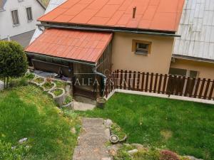 Prodej rodinného domu, Jáchymov, Na Valech, 200 m2