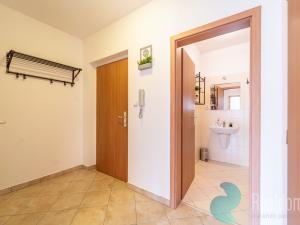 Pronájem bytu 2+kk, Libčice nad Vltavou, Družstevní, 44 m2