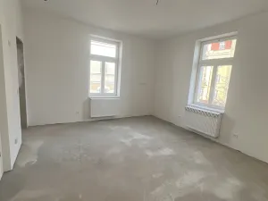 Prodej bytu 1+kk, Mariánské Lázně, Hlavní třída, 31 m2