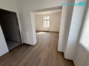 Prodej bytu 2+kk, Mariánské Lázně, Hlavní třída, 56 m2