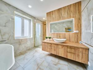 Prodej činžovního domu, Trutnov - Horní Staré Město, Horská, 340 m2