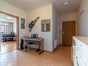 Pronájem bytu 2+kk, Praha - Řepy, Skuteckého, 52 m2