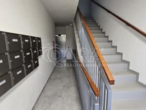 Pronájem bytu 1+kk, Praha - Třebonice, Do zahrádek II, 25 m2