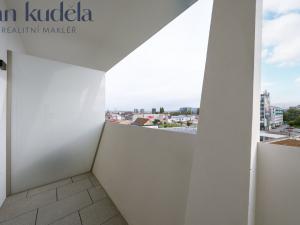 Pronájem bytu 1+kk, Brno, Komárovská, 33 m2