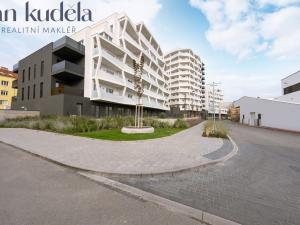 Pronájem bytu 1+kk, Brno, Komárovská, 33 m2