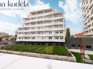 Pronájem bytu 1+kk, Brno, Komárovská, 33 m2