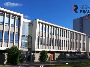 Pronájem kanceláře, Zlín - Louky, třída Tomáše Bati, 30 m2