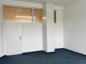 Pronájem kanceláře, Zlín - Louky, třída Tomáše Bati, 30 m2