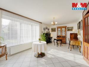 Prodej rodinného domu, Veleň - Mírovice, Na návsi, 478 m2