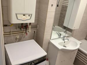 Pronájem bytu 2+kk, Hradec Králové - Pražské Předměstí, Antonína Dvořáka, 54 m2