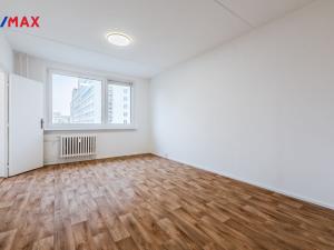 Pronájem bytu 1+kk, Praha - Troja, Sosnovecká, 29 m2