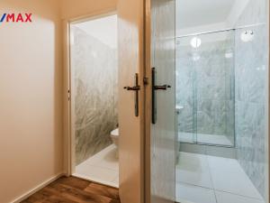 Pronájem bytu 1+kk, Praha - Troja, Sosnovecká, 29 m2