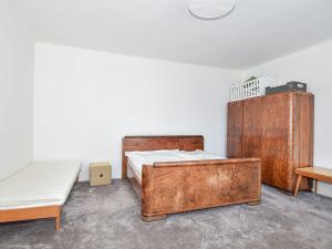Pronájem bytu 2+1, Jevany, Nad Školou, 73 m2