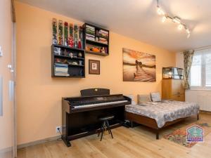 Prodej bytu 2+1, Plzeň - Skvrňany, Vojanova, 65 m2