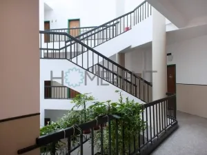 Pronájem bytu 1+1, Praha - Nusle, Na dolinách, 33 m2