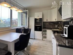 Prodej bytu 2+1, Jirkov, U Stadionu, 60 m2