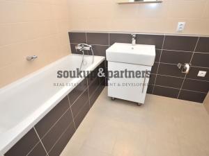 Pronájem bytu 3+kk, Praha, Devonská, 60 m2