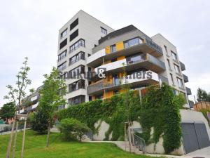 Pronájem bytu 3+kk, Praha, Devonská, 60 m2