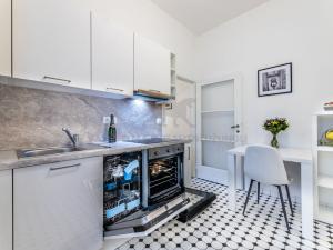 Pronájem bytu 1+kk, Praha - Staré Město, Revoluční, 37 m2