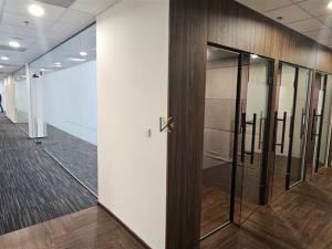 Pronájem kanceláře, Praha, Radlická, 576 m2