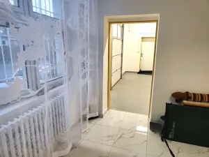 Pronájem komerční nemovitosti, Zlín, Masarykova, 85 m2