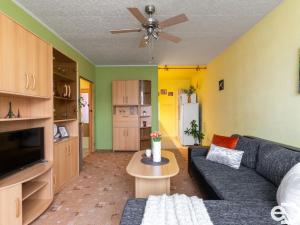 Prodej bytu 2+kk, Kladno, Vít. Nezvala, 44 m2