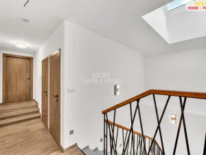 Prodej bytu 4+kk, Praha - Koloděje, Podzámecká, 125 m2