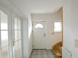 Pronájem rodinného domu, Praha, 230 m2
