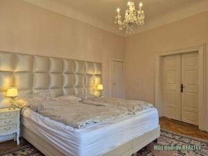 Pronájem bytu 4+kk, Praha - Staré Město, Týnská ulička, 105 m2