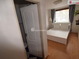 Pronájem bytu 2+kk, Praha - Smíchov, Nad Palatou, 30 m2