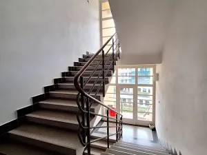 Pronájem bytu 1+kk, Praha - Vršovice, Rybalkova, 28 m2