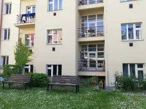 Pronájem bytu 1+kk, Praha - Vršovice, Rybalkova, 28 m2