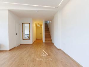 Prodej rodinného domu, Svinaře, Větrná, 156 m2