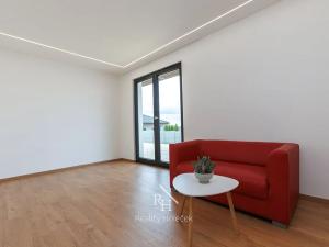 Prodej rodinného domu, Svinaře, Větrná, 156 m2