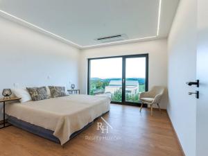 Prodej rodinného domu, Svinaře, Větrná, 156 m2