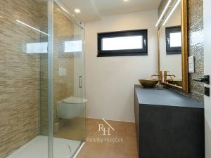 Prodej rodinného domu, Svinaře, Větrná, 156 m2