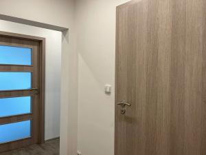 Pronájem bytu 2+kk, Praha - Kamýk, Machuldova, 42 m2