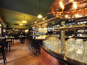 Pronájem restaurace, Praha - Smíchov, Radlická, 488 m2