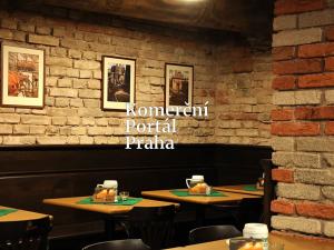 Pronájem restaurace, Praha - Smíchov, Radlická, 488 m2