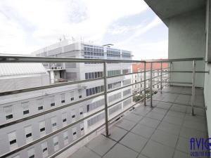 Pronájem kanceláře, Praha - Smíchov, Bozděchova, 107 m2