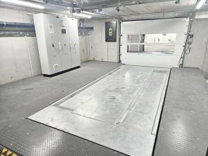 Pronájem garážového stání, Brno, Francouzská, 15 m2