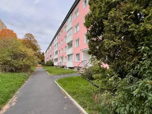 Prodej bytu 2+1, Karlovy Vary, Maďarská, 61 m2