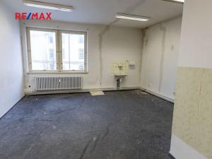 Prodej obchodního prostoru, Město Albrechtice, Míru, 1427 m2