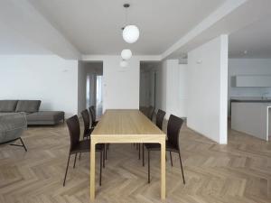 Pronájem bytu 6+kk a větší, Praha - Bubeneč, Na Marně, 273 m2
