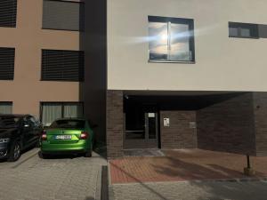 Prodej komerční nemovitosti, Praha - Vokovice, K Červenému vrchu, 47 m2