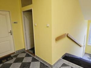 Pronájem obchodního prostoru, Bílina - Chudeřice, Náměstí, 440 m2