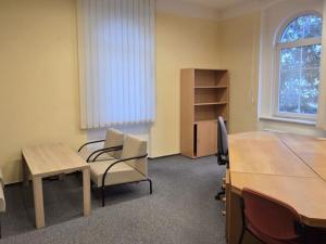 Pronájem obchodního prostoru, Bílina - Chudeřice, Náměstí, 440 m2