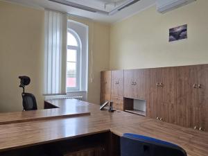 Pronájem obchodního prostoru, Bílina - Chudeřice, Náměstí, 440 m2